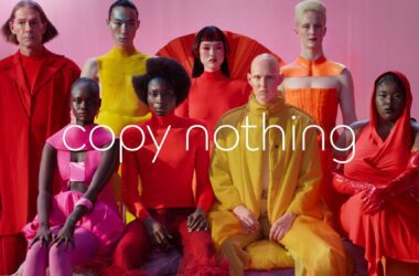 承襲創辦人 William Lyons 爵士「Copy Nothing」的精神，透過現代主義重新定義，全新品牌，屬於 Jaguar 的嶄新世代已經展開。(圖片提供：JLR)